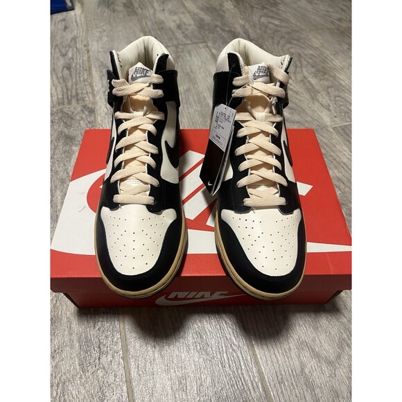 Size 10.5W/9M - W Nike Dunk High Vintage Black - NEW IN BOX - "Vintage Panda" - Picture 2 of 7